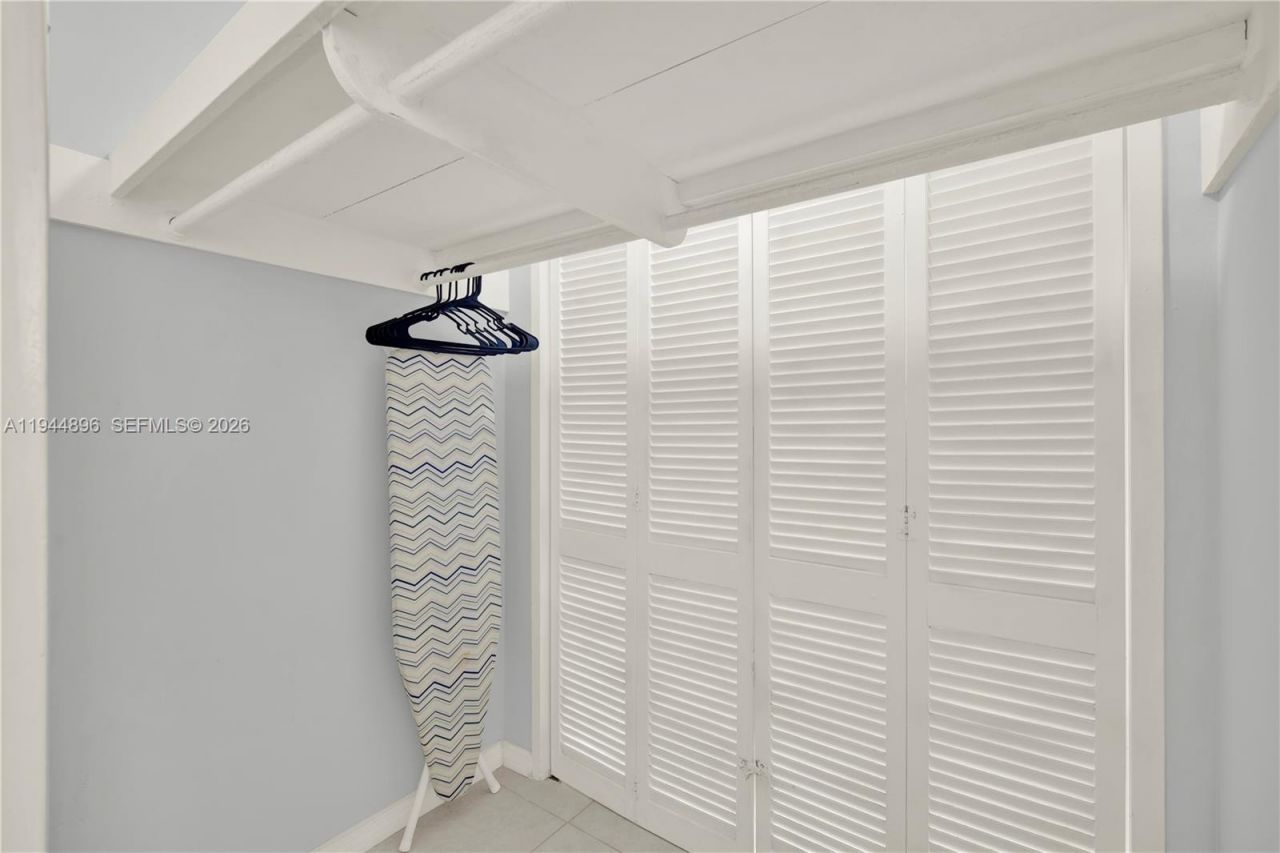 3505 S Ocean Dr, Unit 318, Hollywood, FL 33019 Photo