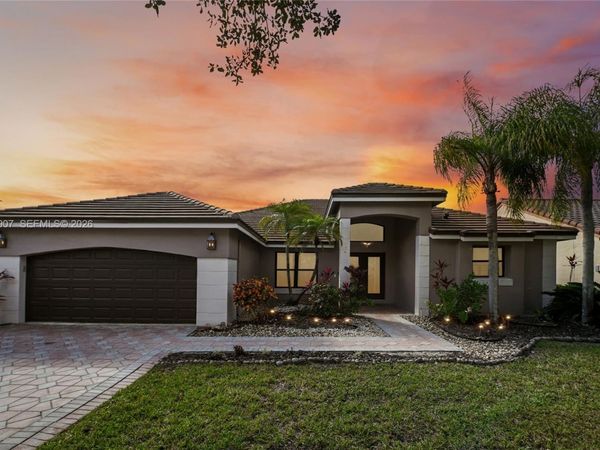 700 Verona Ct, Weston, FL 33326