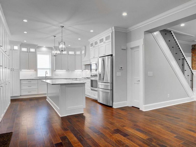 717 S 3rd Street, Columbus, OH 43206 Photo 8