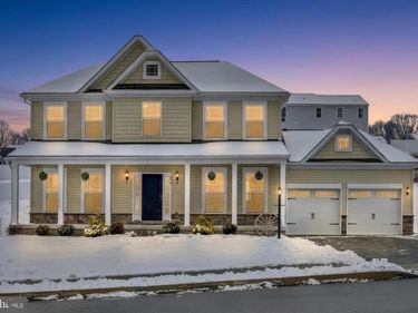 210 CHAMPIONS DRIVE, YORK HAVEN, PA 17370