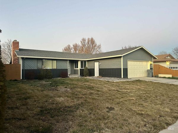 119 E Spruce St, Caldwell, ID 83605