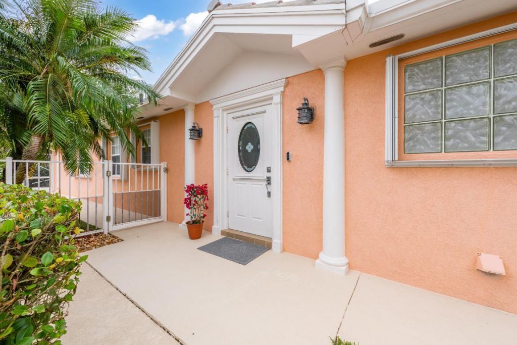 12045 SW Elsinore Drive, Port Saint Lucie, FL 34987 Photo