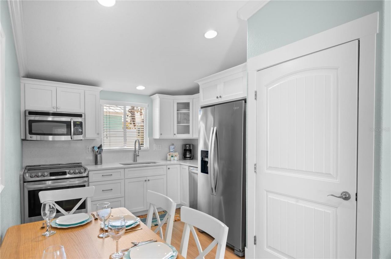 3007 Avenue E, Unit A, Holmes Beach, FL 34217 Photo