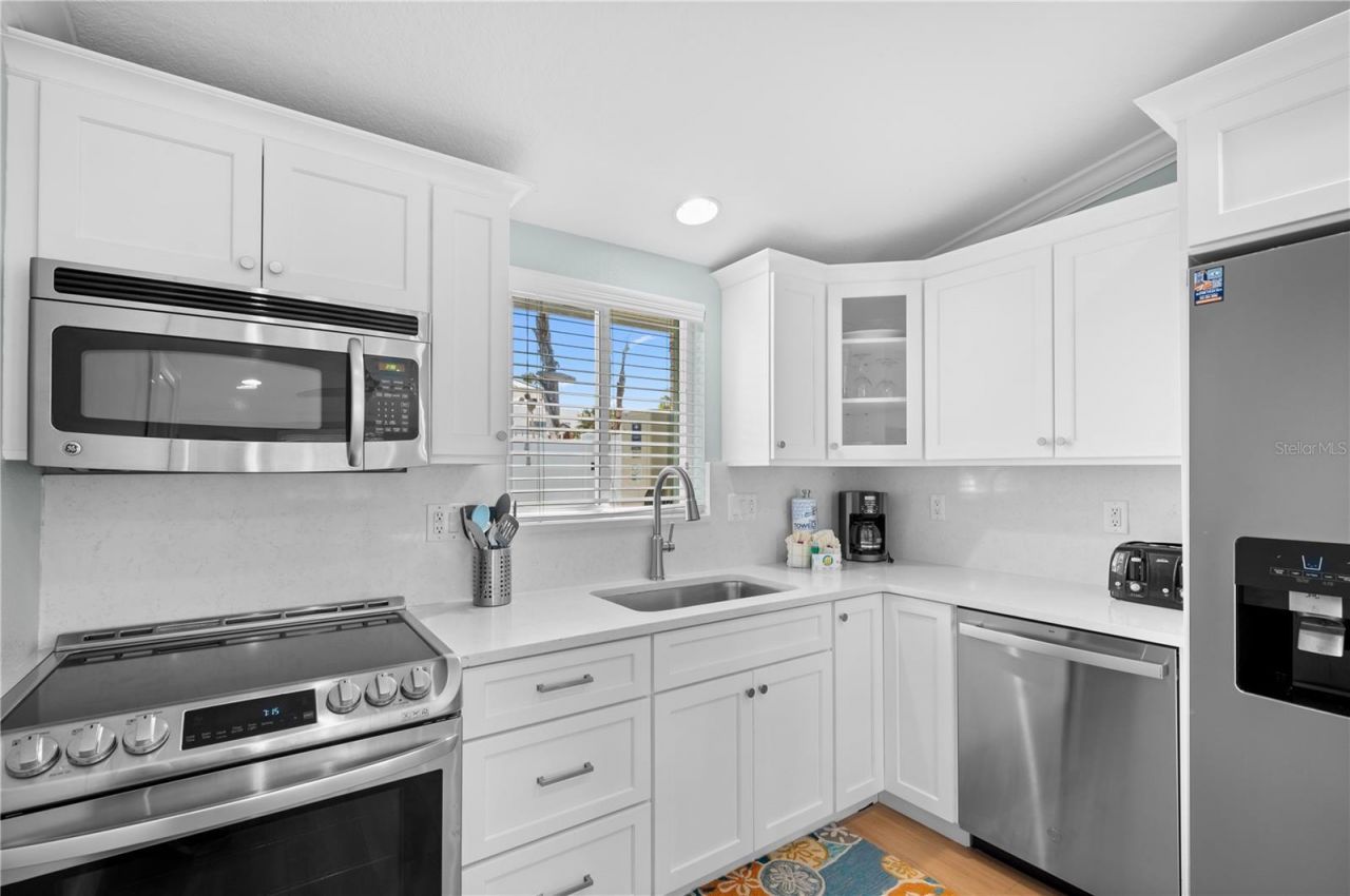 3007 Avenue E, Unit A, Holmes Beach, FL 34217 Photo