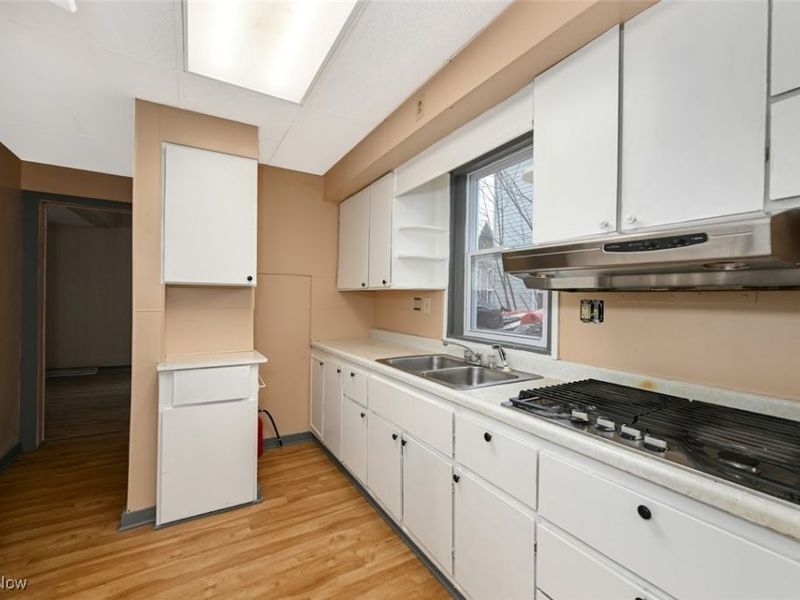 667 Elma Street, Akron, OH 44310 Photo 19