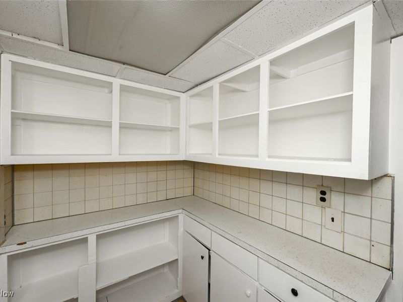 667 Elma Street, Akron, OH 44310 Photo 21