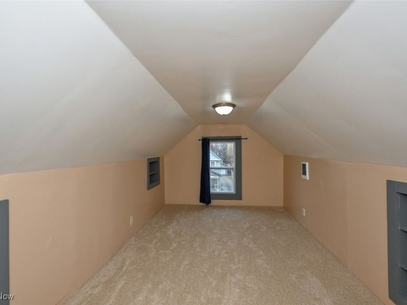 667 Elma Street, Akron, OH 44310 Photo 39