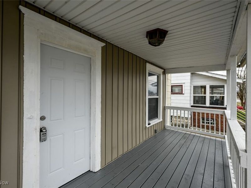 667 Elma Street, Akron, OH 44310 Photo 5