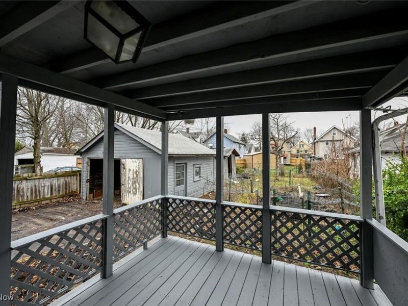 667 Elma Street, Akron, OH 44310 Photo 8