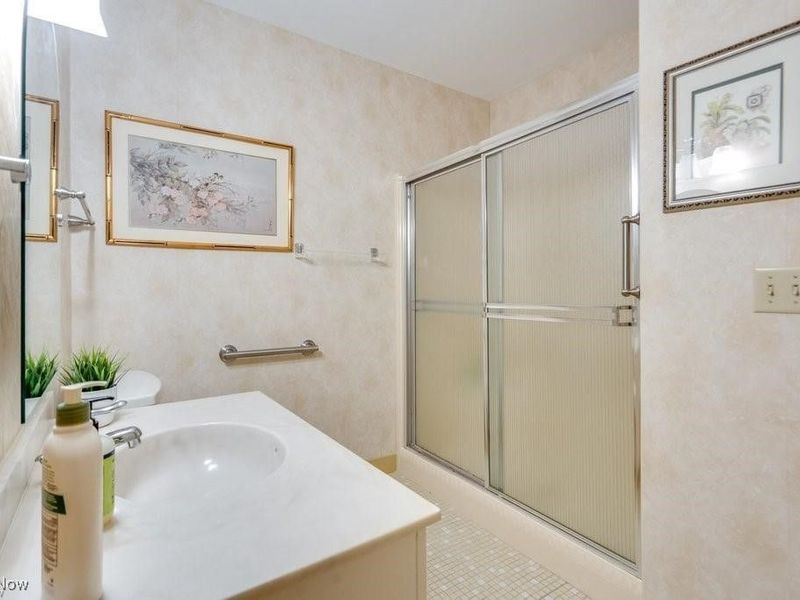 1012 Bunker Drive, Unit 304, Fairlawn, OH 44333 Photo 17