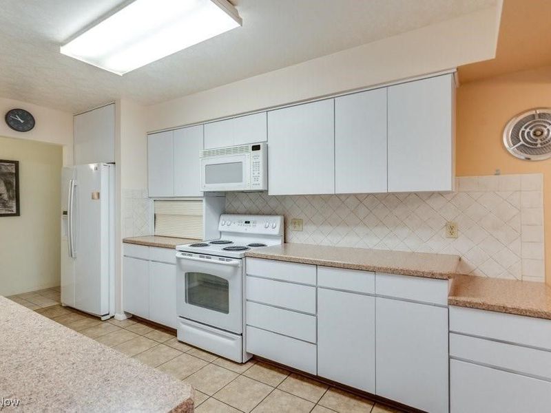 1012 Bunker Drive, Unit 304, Fairlawn, OH 44333 Photo 24