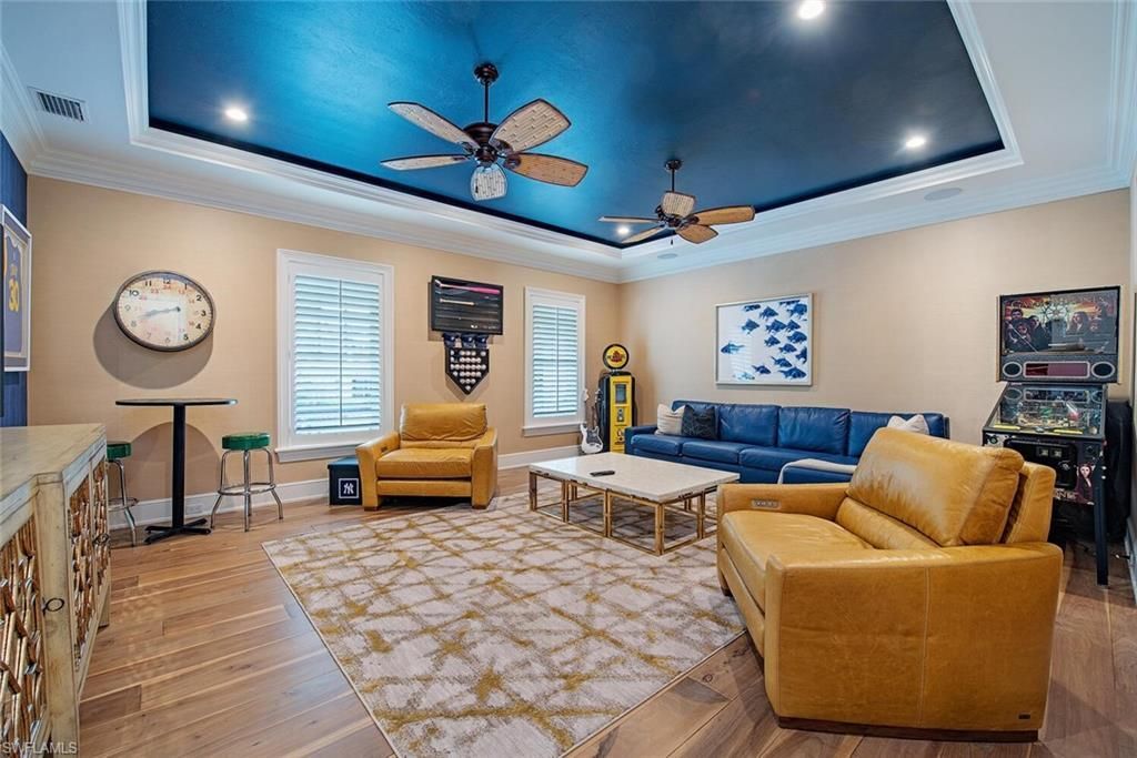 140 3rd Ave S, Naples, FL 34102 Photo