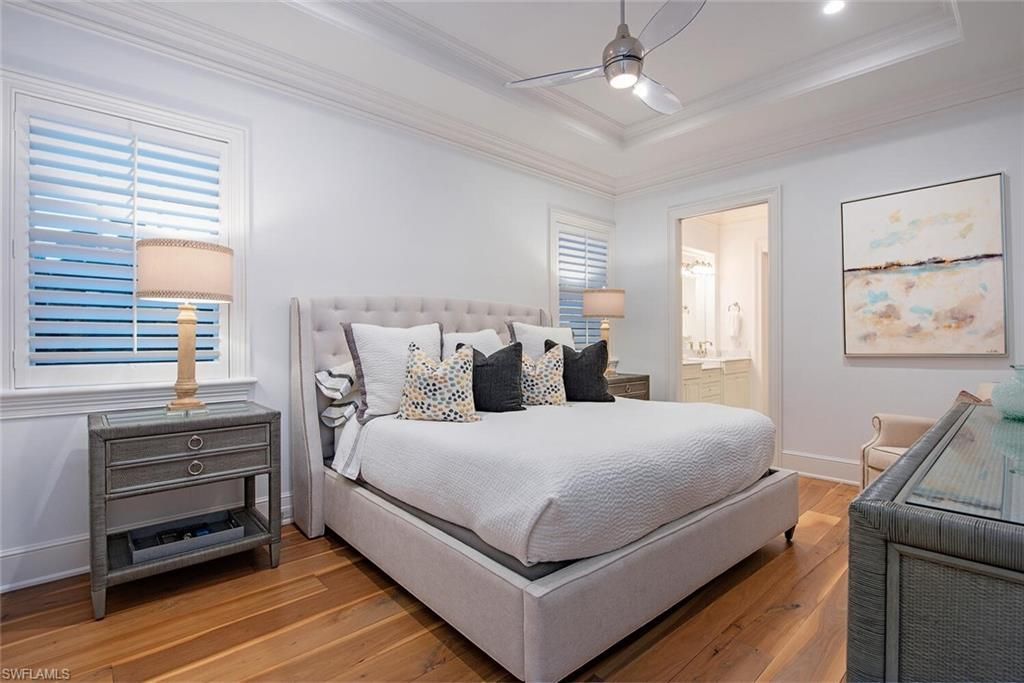 140 3rd Ave S, Naples, FL 34102 Photo