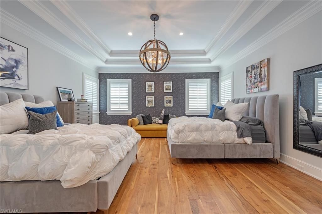 140 3rd Ave S, Naples, FL 34102 Photo