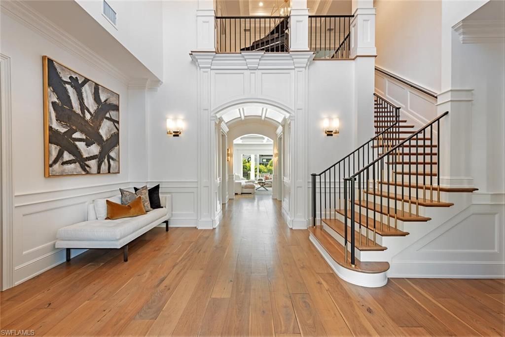 140 3rd Ave S, Naples, FL 34102 Photo