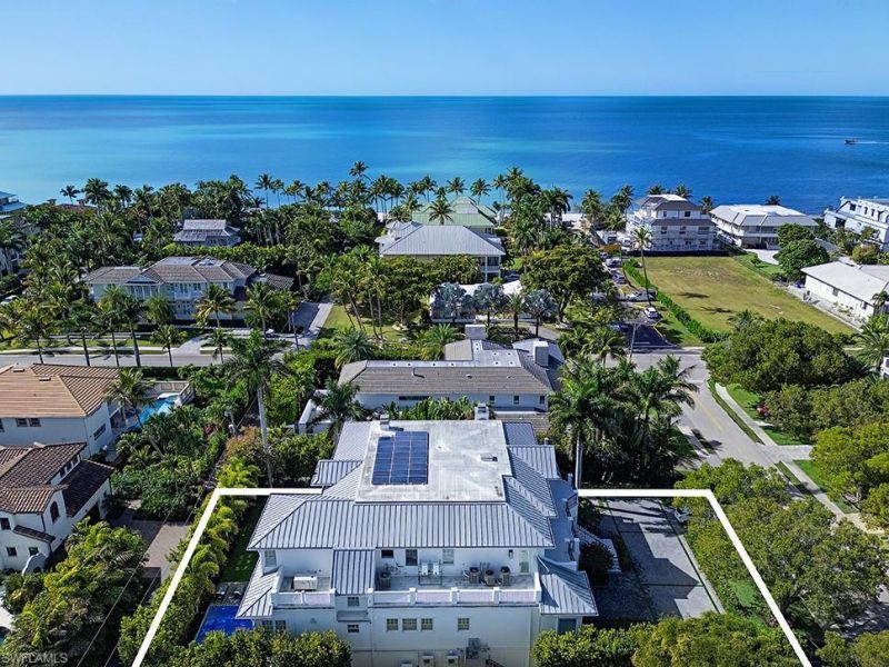 140 3rd Ave S, Naples, FL 34102 Photo