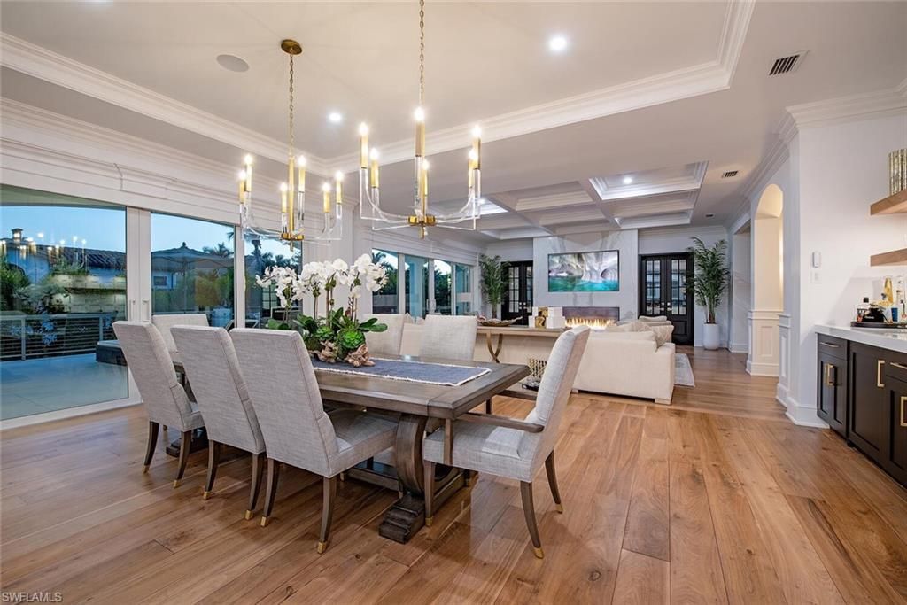 140 3rd Ave S, Naples, FL 34102 Photo