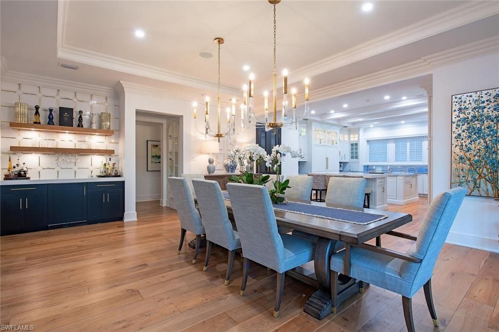 140 3rd Ave S, Naples, FL 34102 Photo