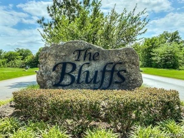 5827 N Eagle Road, Owasso, OK 74055