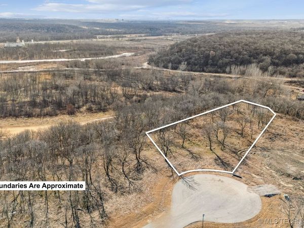 5827 N Eagle Road, Owasso, OK 74055