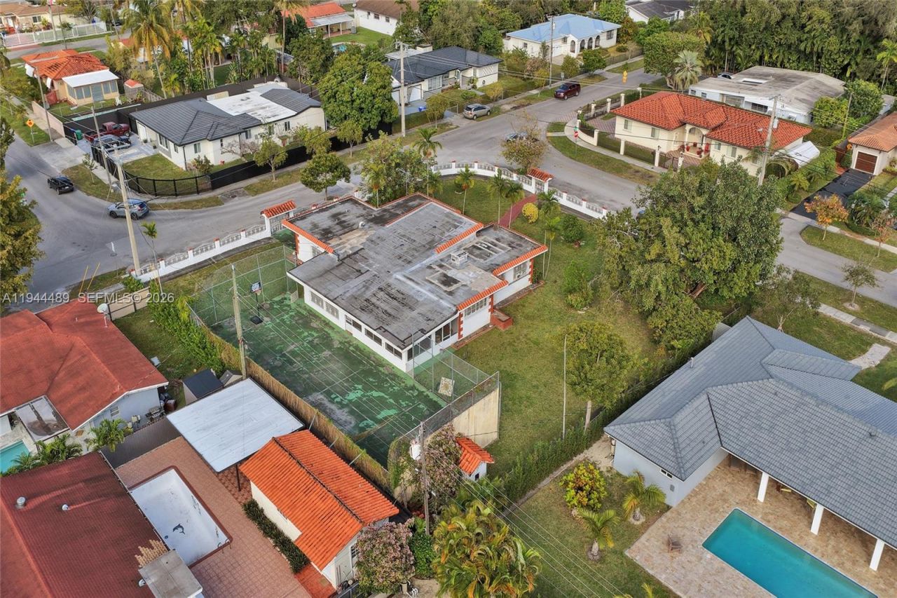 500 SW 39th Ct, Miami, FL 33134 Photo