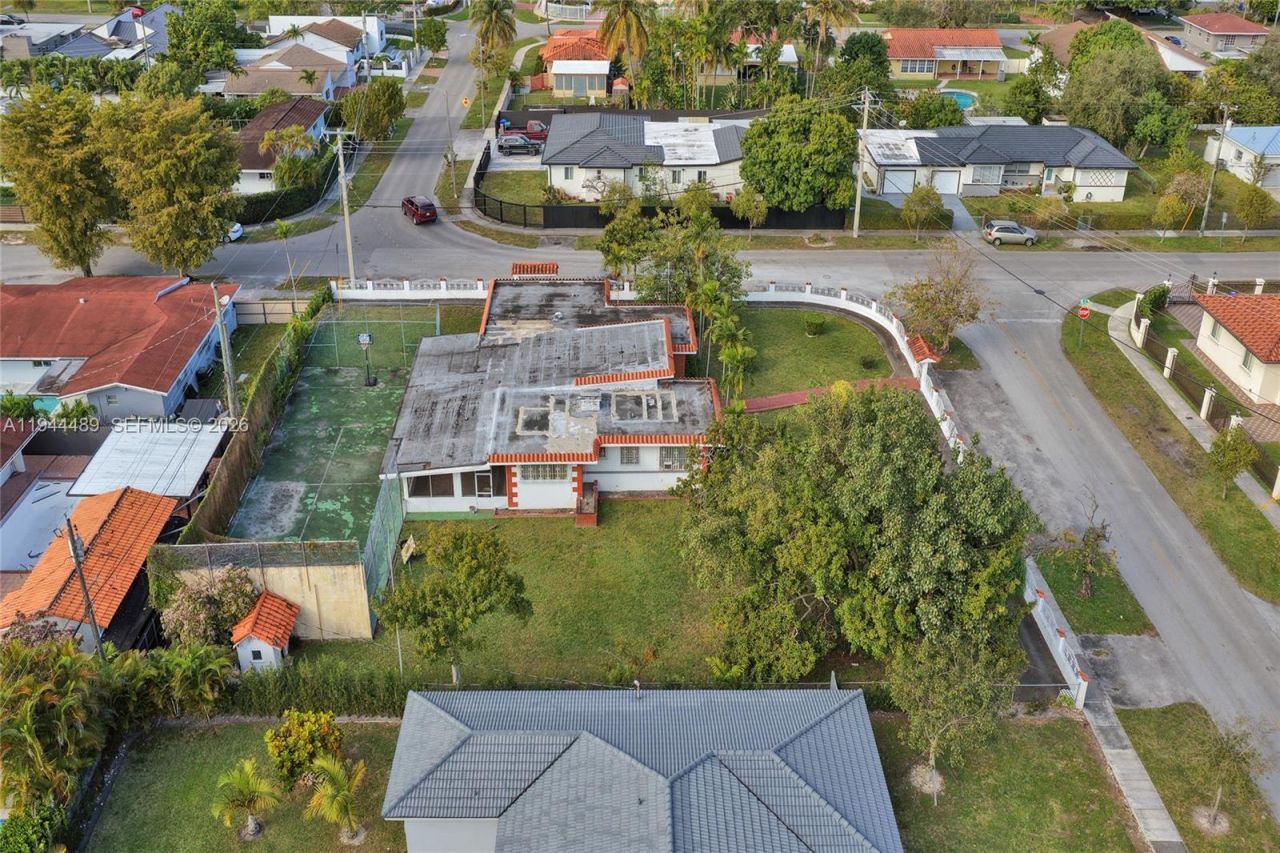 500 SW 39th Ct, Miami, FL 33134 Photo