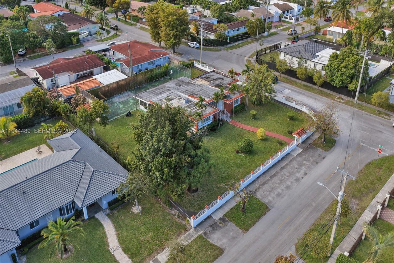 500 SW 39th Ct, Miami, FL 33134 Photo