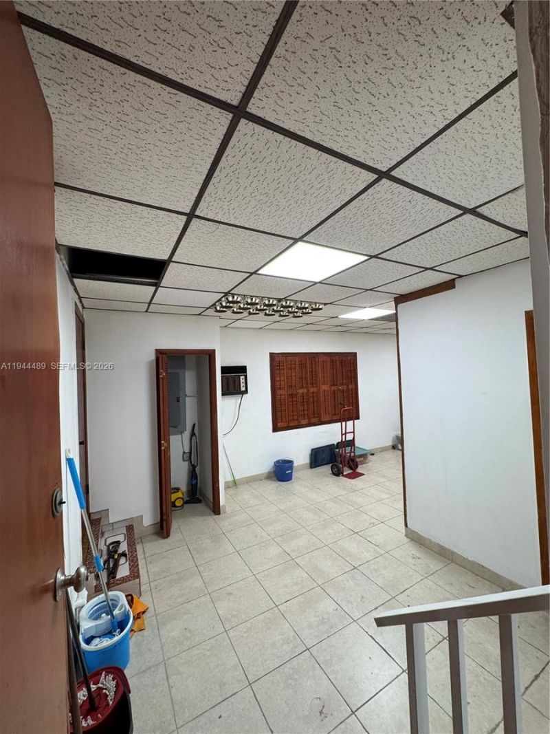 500 SW 39th Ct, Miami, FL 33134 Photo