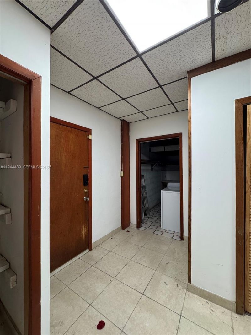 500 SW 39th Ct, Miami, FL 33134 Photo