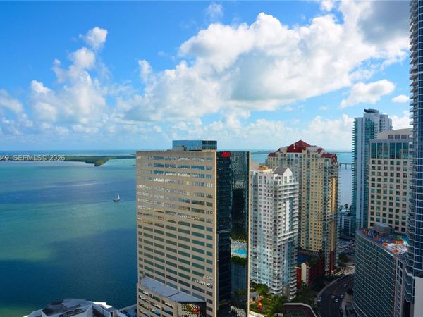 950 Brickell Bay Dr , Unit 3705, Miami, FL 33131