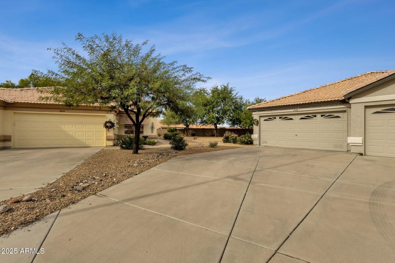 10408 W Burnett Road, Peoria, AZ 85382 Main Photo