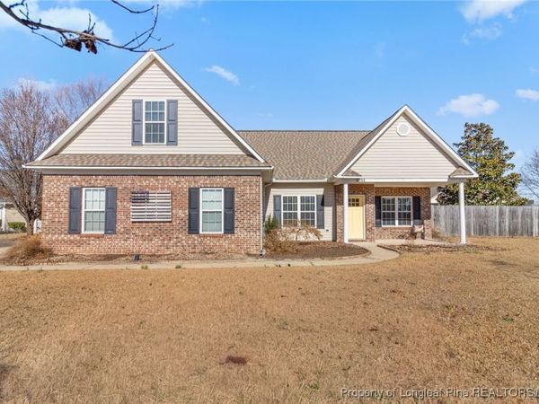 2053 yellowbrick Road, Fayetteville, NC 28314