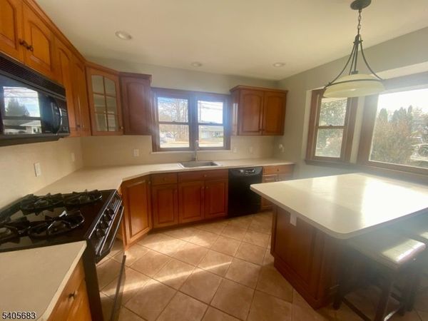 215 Boulevard, Pequannock, NJ 07444