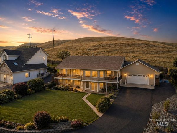 3824 Pleasant View Drive, Clarkston, WA 99403