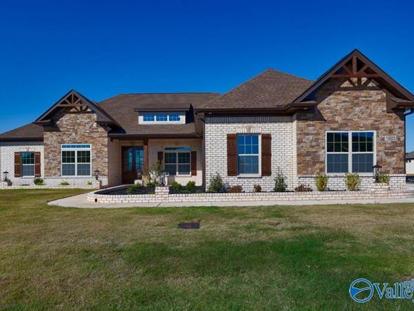 13786 Goff Drive, Athens, AL 35611