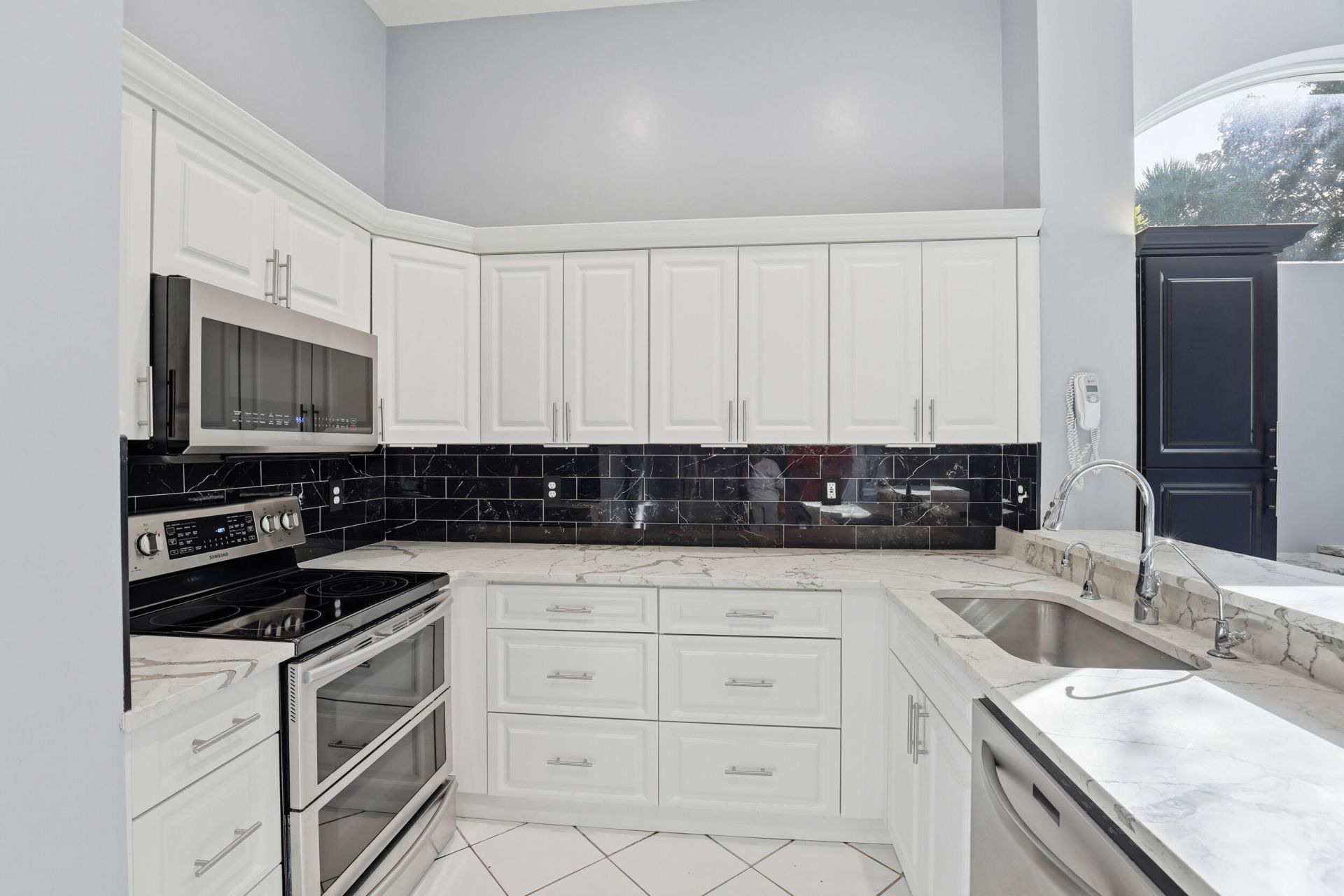 5405 Monterey Circle, Unit G, Delray Beach, FL 33484 Photo