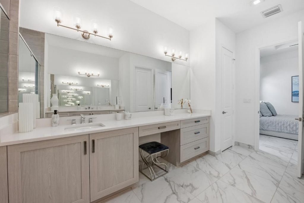 9651 Spruce Woods Drive, Boynton Beach, FL 33473 Photo