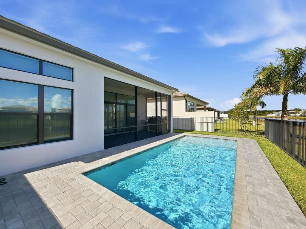 9651 Spruce Woods Drive, Boynton Beach, FL 33473 Photo