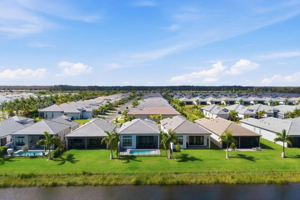 9651 Spruce Woods Drive, Boynton Beach, FL 33473 Photo