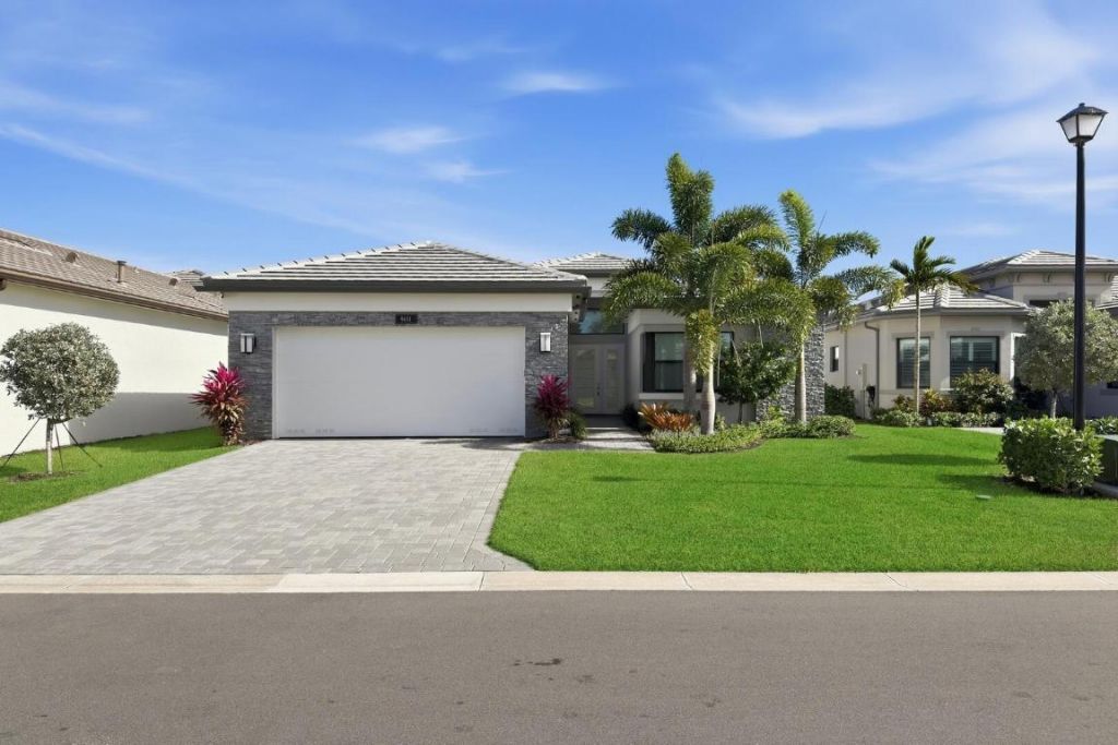 9651 Spruce Woods Drive, Boynton Beach, FL 33473 Photo