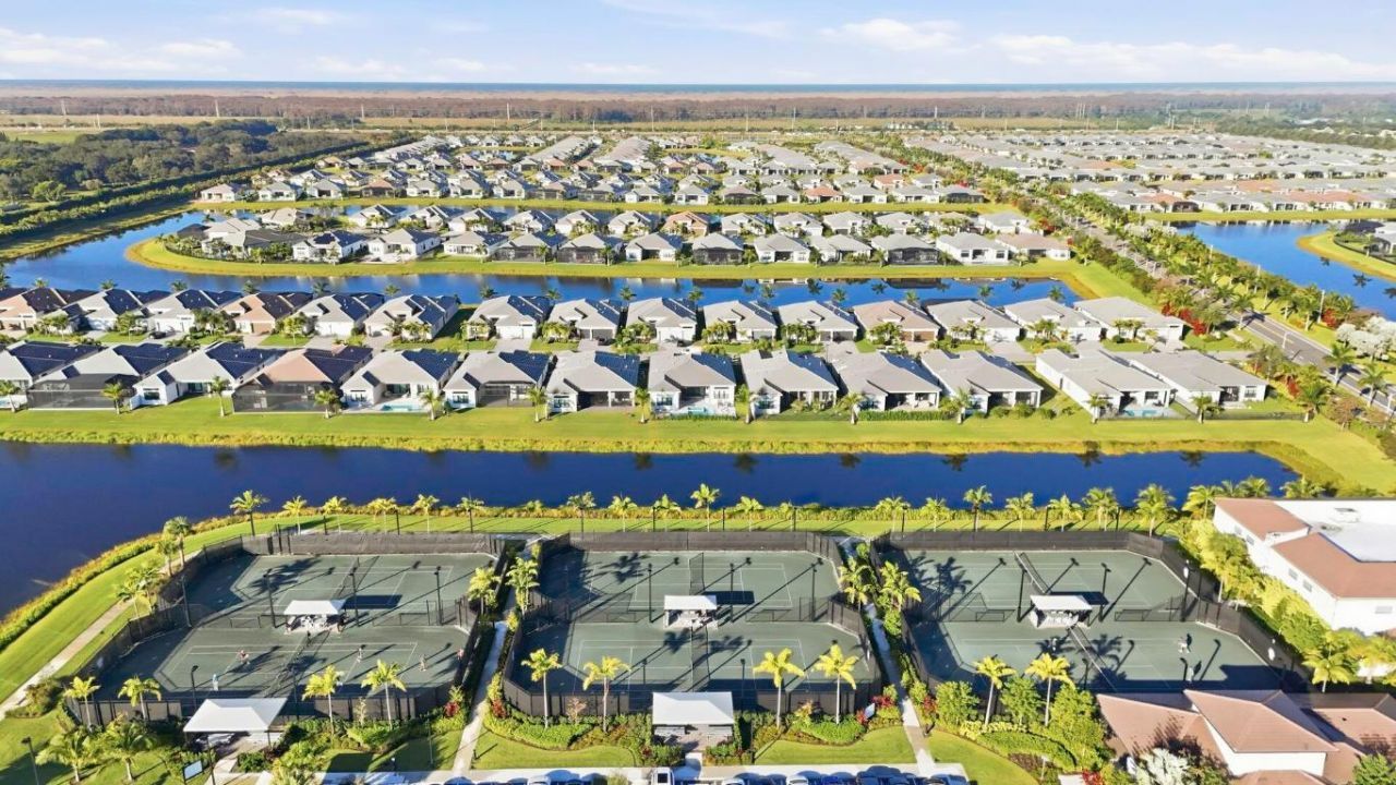 9651 Spruce Woods Drive, Boynton Beach, FL 33473 Photo