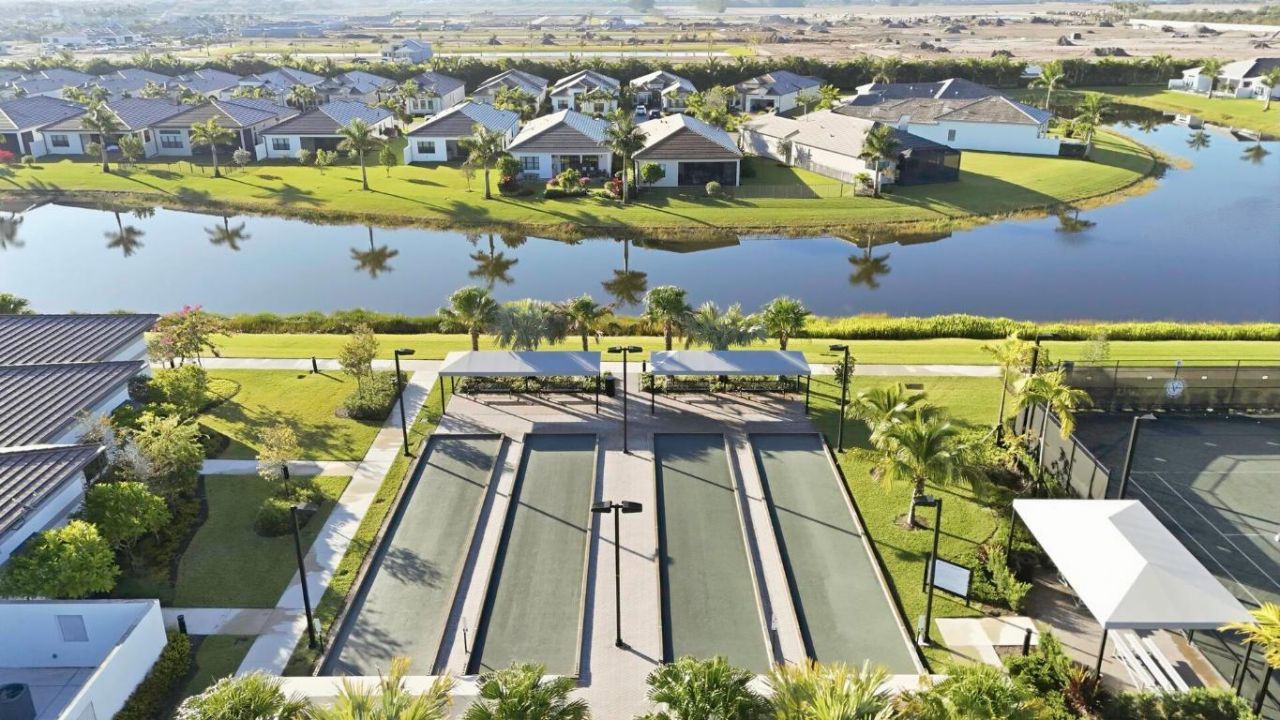 9651 Spruce Woods Drive, Boynton Beach, FL 33473 Photo