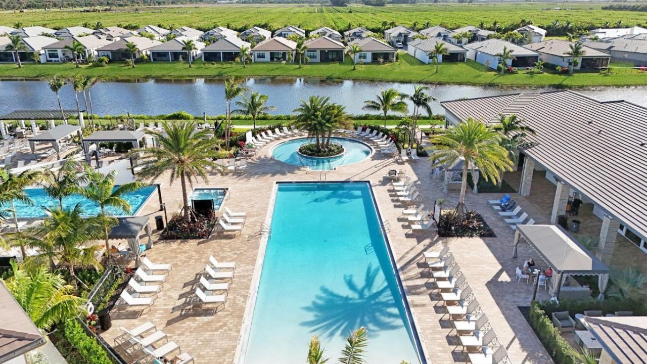 9651 Spruce Woods Drive, Boynton Beach, FL 33473 Photo