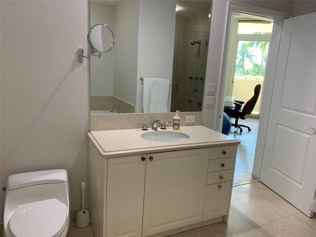1063 W Hillsboro Mile, Unit 115, Hillsboro Beach, FL 33062 Photo