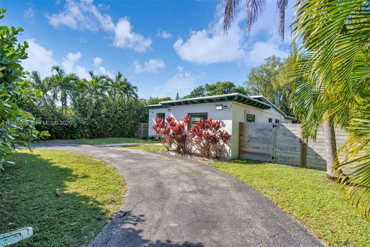 11534 NE 13th Ave , Miami, FL 33161 Photo