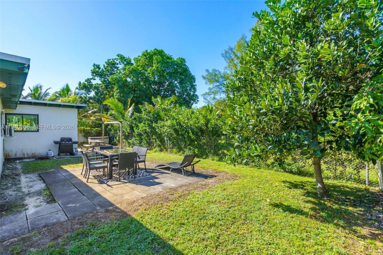 11534 NE 13th Ave , Miami, FL 33161 Photo