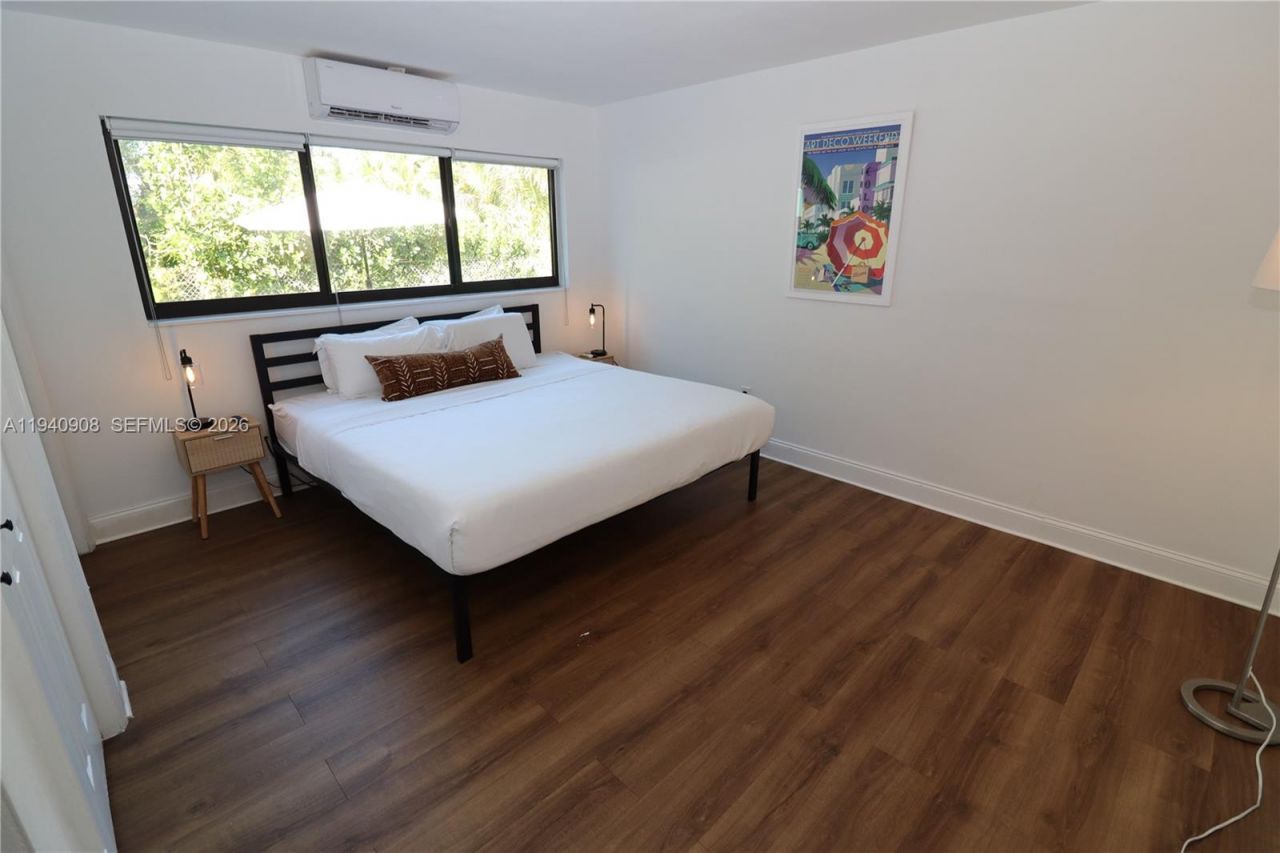 11534 NE 13th Ave , Miami, FL 33161 Photo