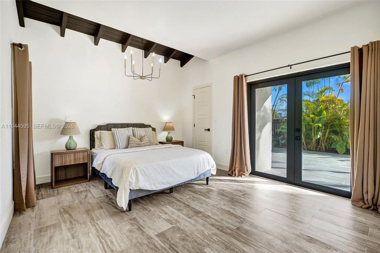 13740 SW 18th St, Miami, FL 33175 Photo