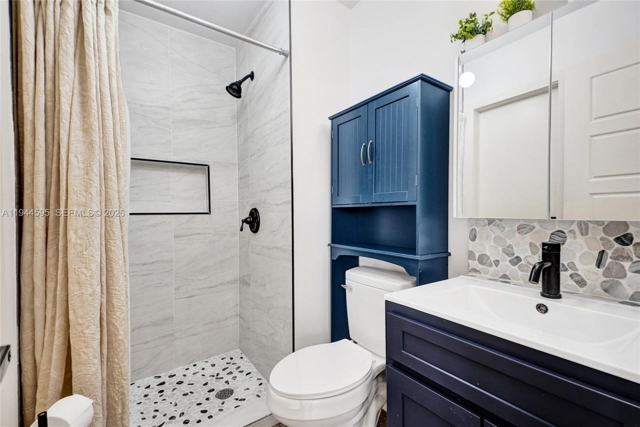 13740 SW 18th St, Miami, FL 33175 Photo