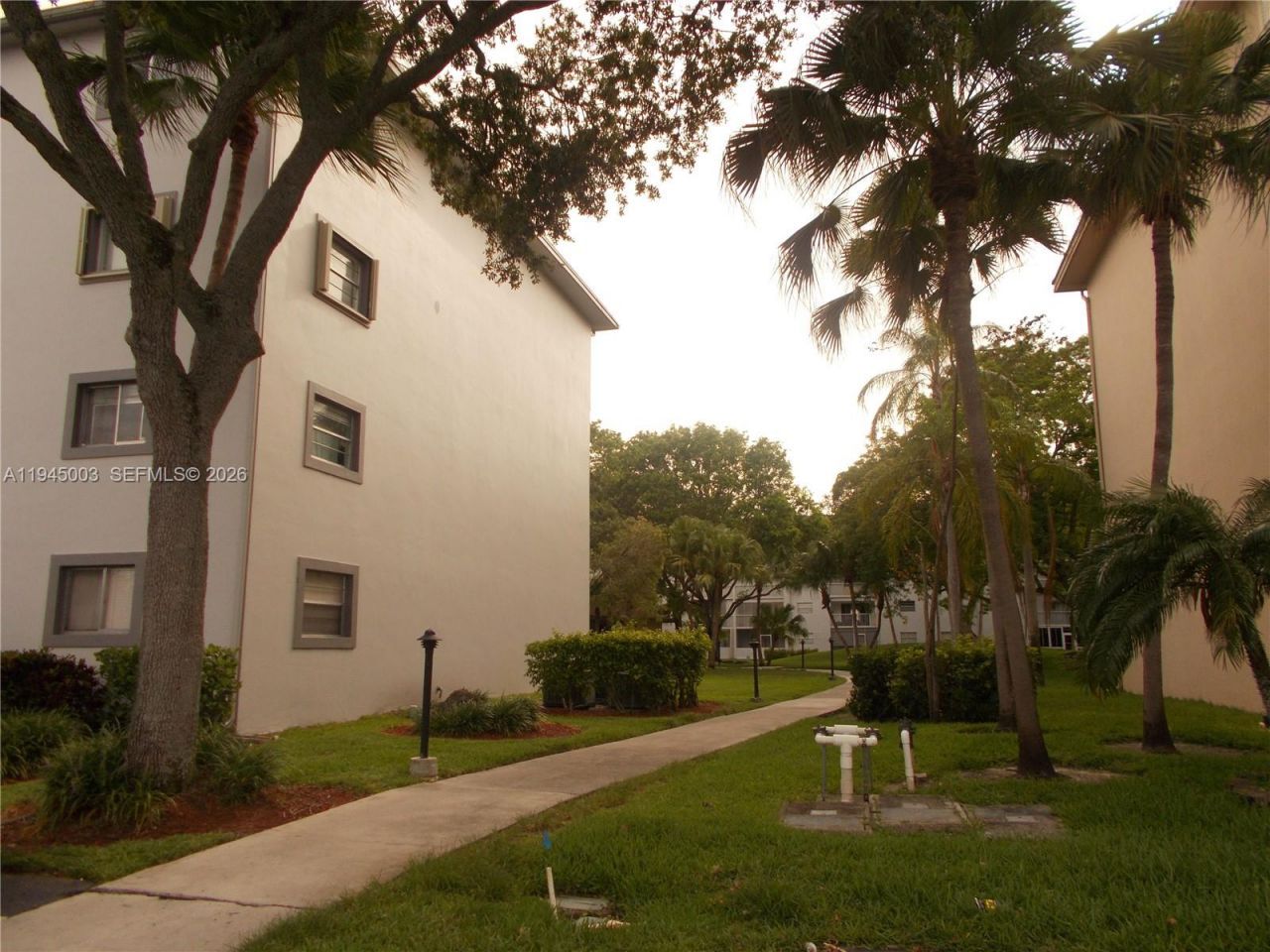 1400 SW 124th Ter, Unit 205Q, Pembroke Pines, FL 33027 Photo